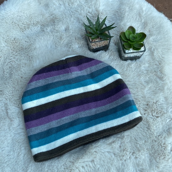 Women's Carhartt Purple Brown Striped Beanie Hat With Fleece Lining - Picture 4 of 6